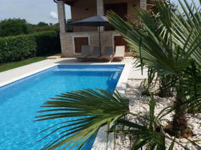 Holiday home Krase only 300m from sea